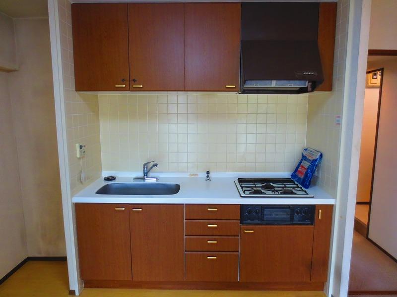 Kitchen. Local (September 2013) Shooting