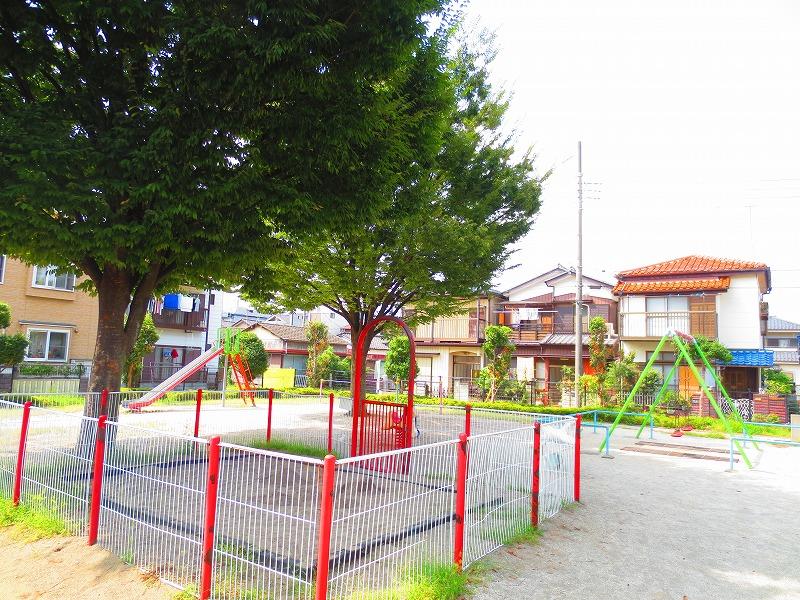 Other. Turf Takagi third park About 100m