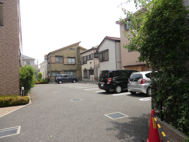 Parking lot