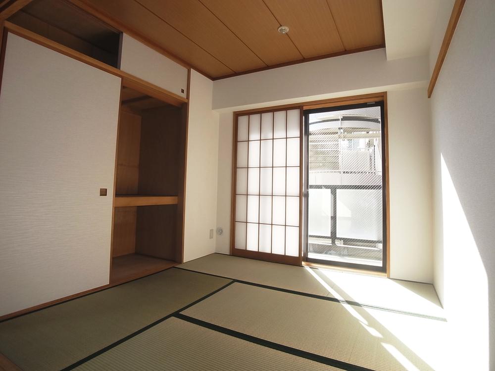 Non-living room. Japanese-style photo (tatami, Sliding door, Shoji exchange, Cross Chokawa, House cleaning)