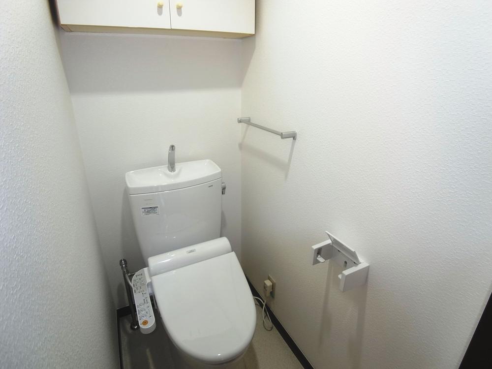 Toilet. Toilet photo (toilet exchange, CF ・ Cross Chokawa, House cleaning)