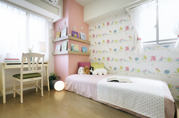Bright two-plane opening Western-style (2) is suitable for the children's room