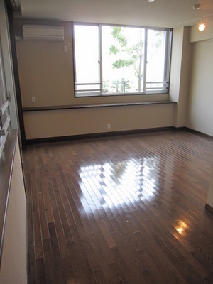 Living and room
