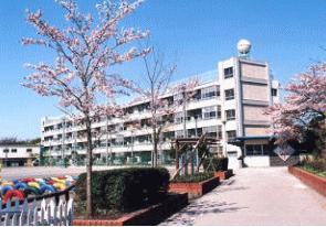 Primary school. 521m until Kawaguchi Municipal Yanagizaki Elementary School