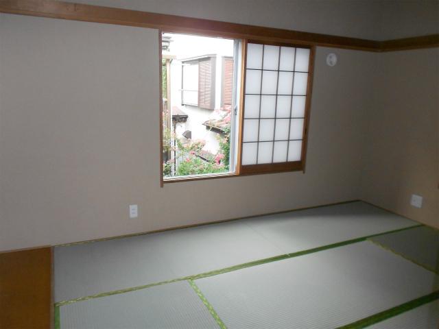 Non-living room. 2F Japanese-style room (tatami mat replacement)