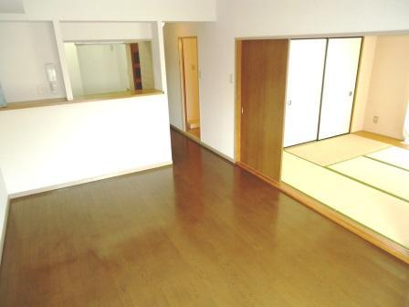 Living and room