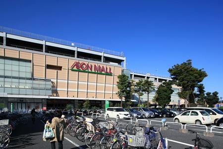 Shopping centre. Aeon Mall Kawaguchi Maekawa shop Walk 16 minutes