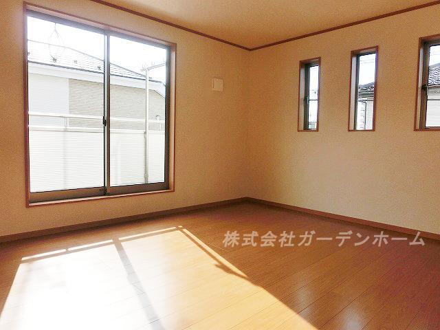 Non-living room.  ■ Boast of day, Warm house. Popular corner lot, Rebuilding time also safe. 2.2 It is a closet attractive of quires ■ 