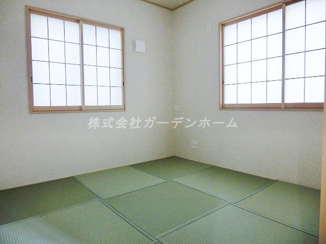 Non-living room. ■ Boast of day, Warm house. Popular corner lot, Rebuilding time also safe. 2.2 It is a closet attractive of quires ■