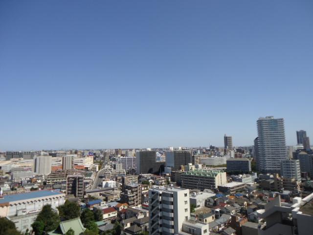 View photos from the dwelling unit. 2013 October shooting