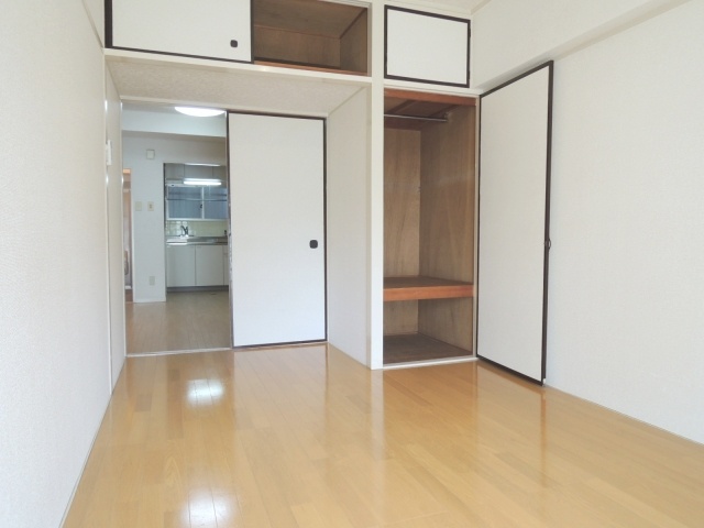 Other room space
