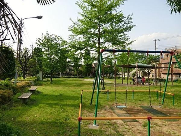 park. 98m to Akai park