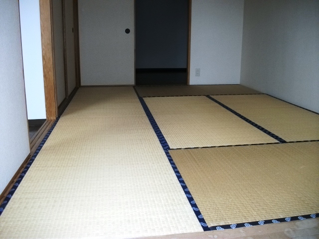 Living and room