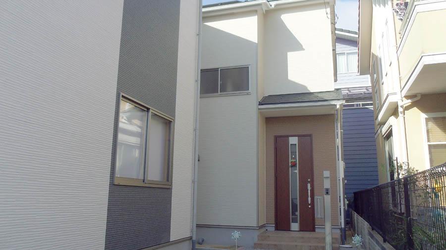 Local photos, including front road. Was building completed. Such as the actual image from per yang, We have to wait all the time so you can see directly.