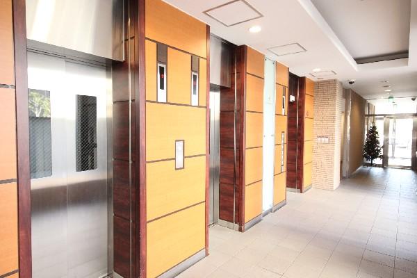 lobby. Elevator All four. Not available and there is no key card.