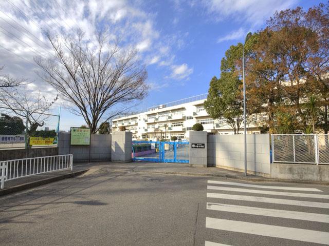 Primary school. 960m until Kawaguchi City Nakai Elementary School