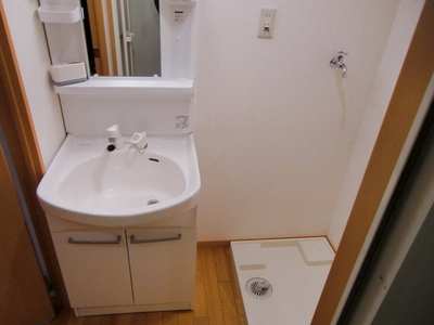 Washroom. Washroom