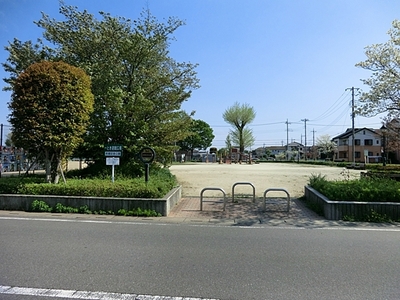 park. 200m to Memorial Park (Park)