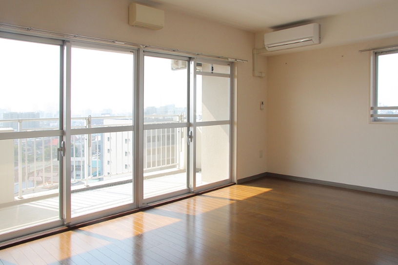 Living and room