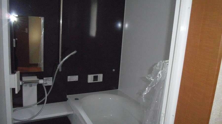 Bathroom. anytime, anywhere. To have received your contact can guide you ready within 30 minutes, We are ready at all times