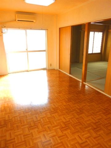 Living and room