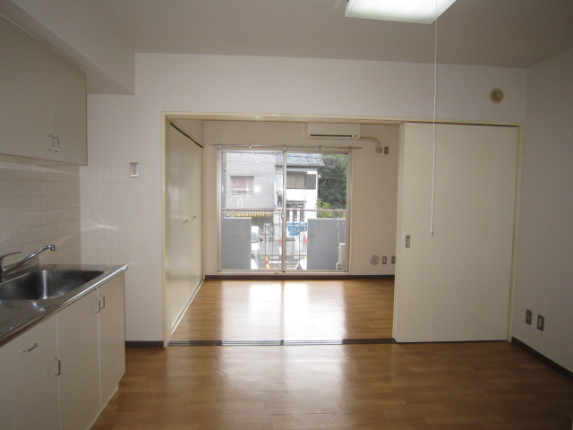 Living and room