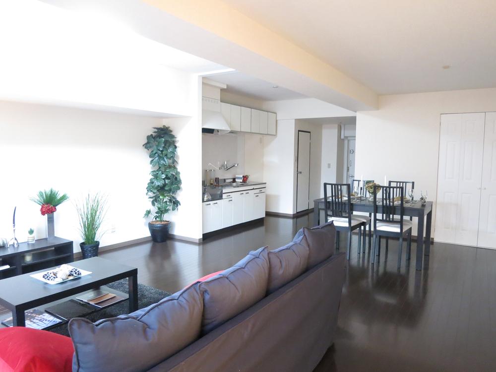 Living.  ☆ living ☆