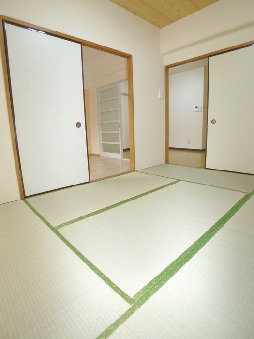 Living and room
