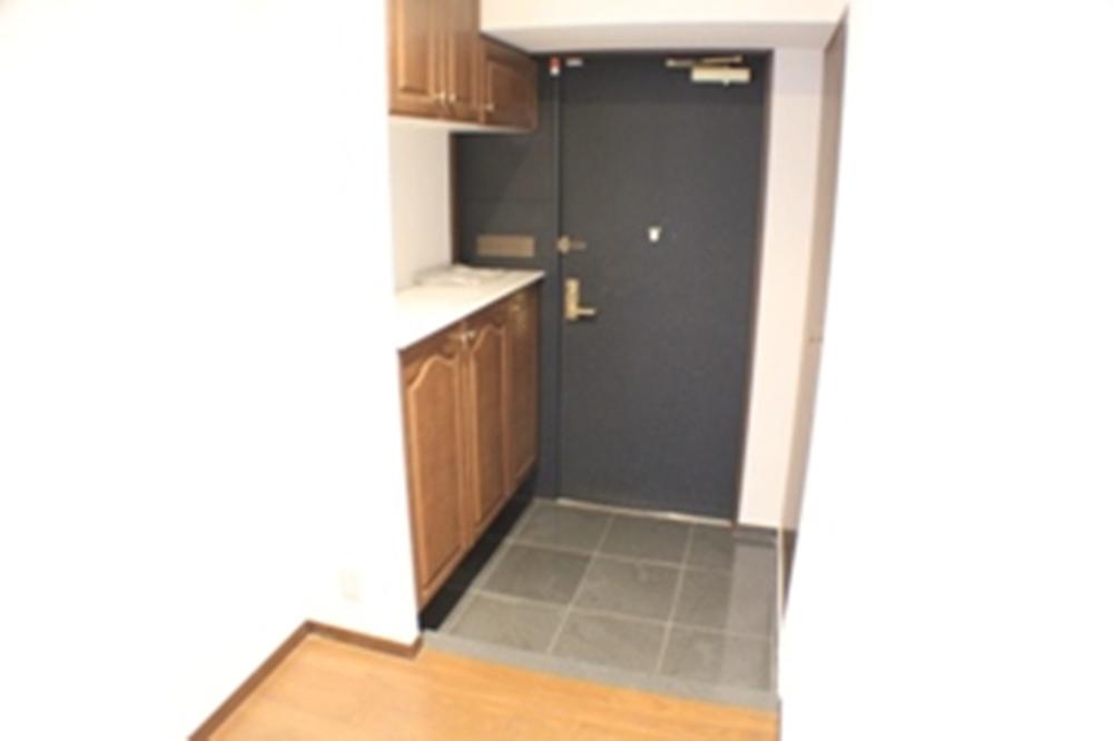 Entrance. Local (12 May 2013) Shooting