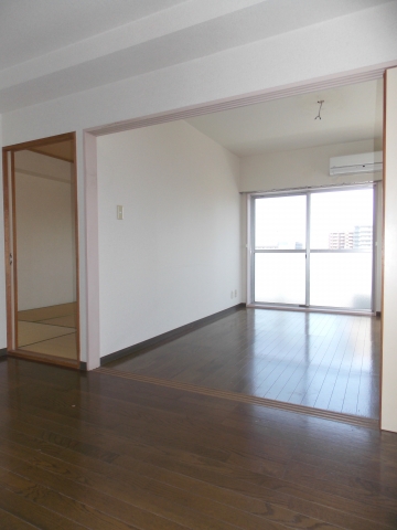 Living and room