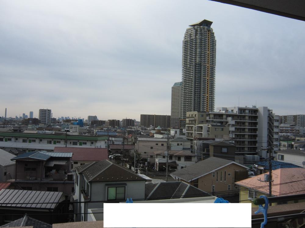 View photos from the dwelling unit. View from local (February 2013) Shooting