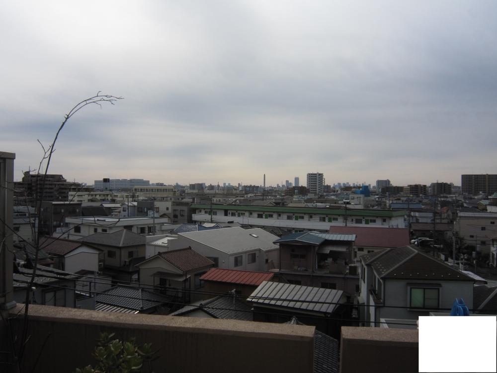 View photos from the dwelling unit. View from local (February 2013) Shooting