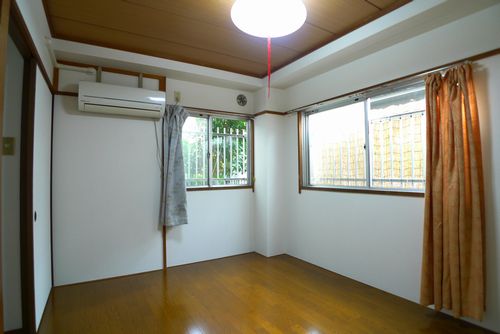 Living and room