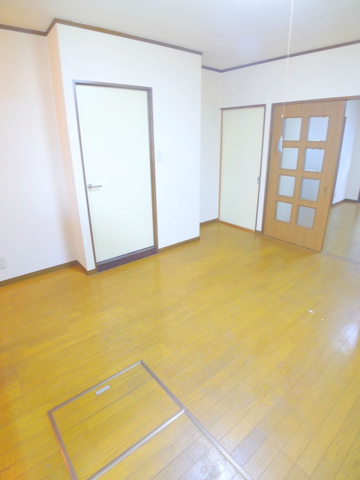 Living and room