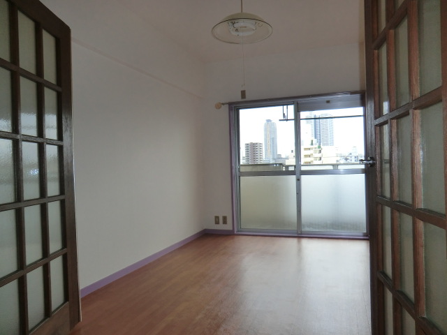 Living and room