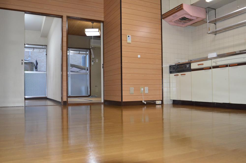 Living. wide, Rooms are you beautiful!