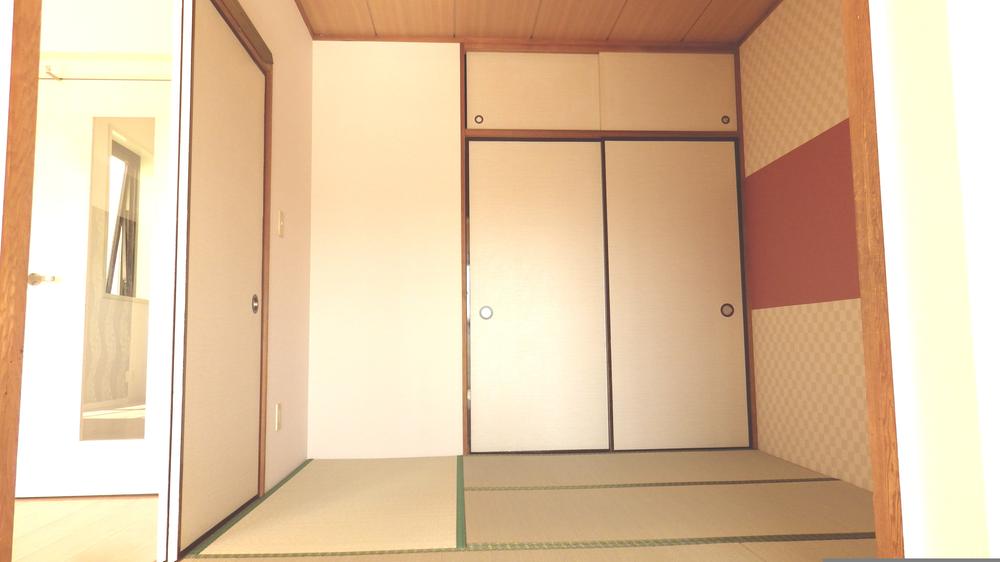 Non-living room. Room (August 2013) Shooting