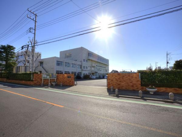 Primary school. 464m until Kawaguchi Municipal Motogo Elementary School