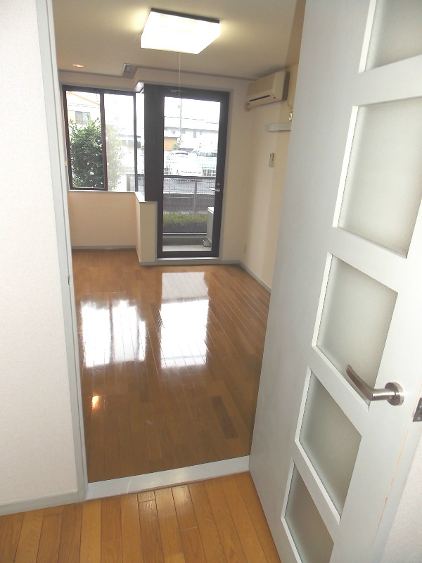 Living and room