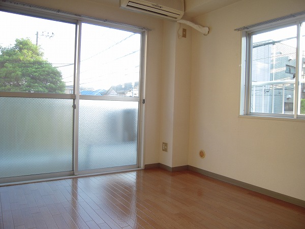 Living and room