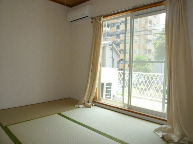 Living and room