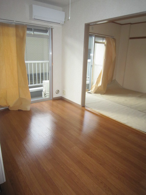 Living and room