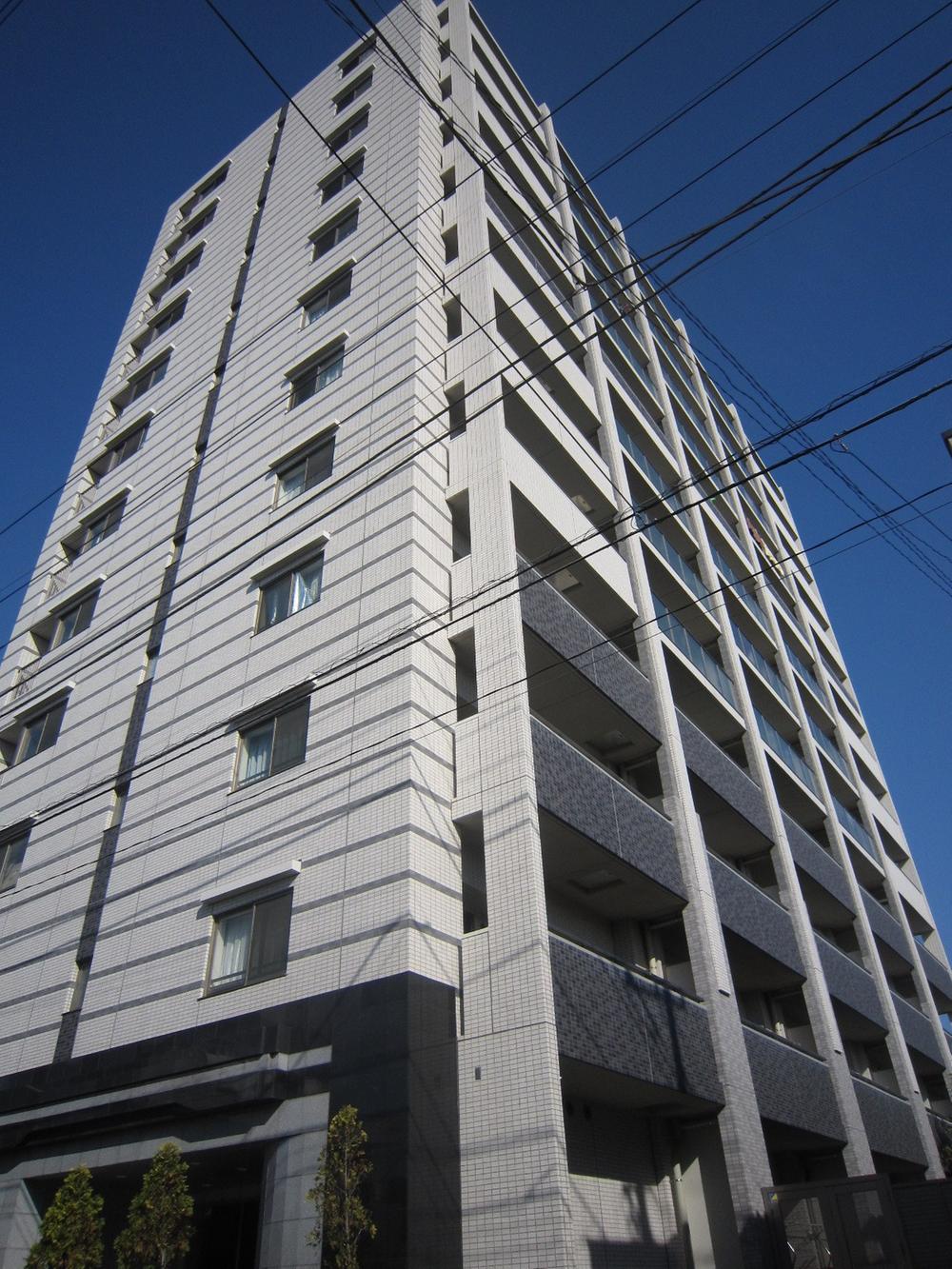 Local appearance photo. Local (12 May 2013) Shooting