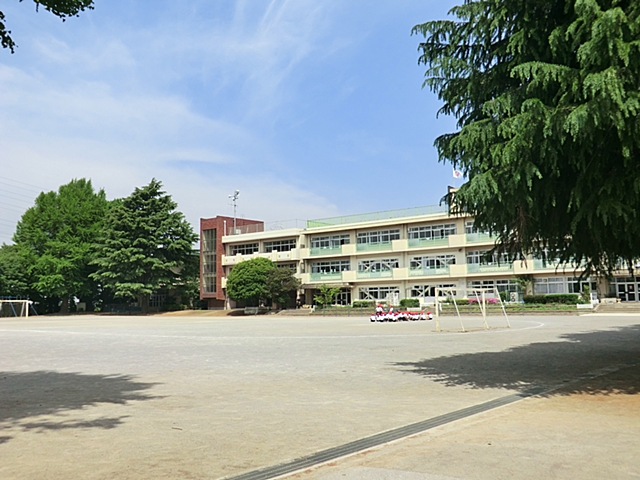 Primary school. 1086m until Kawaguchi Municipal Hatogaya elementary school (elementary school)