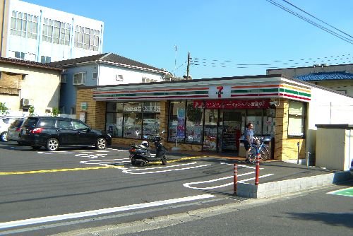 Convenience store. Seven-Eleven Kawaguchi Aoki junior high school before store up (convenience store) 221m