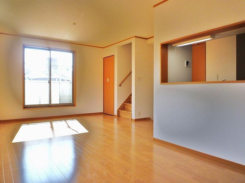 Model house photo. Shaping land ・ Last 1 buildings soon, Your tour can be spacious wide balcony spacious two car spaces in the popular counter kitchen