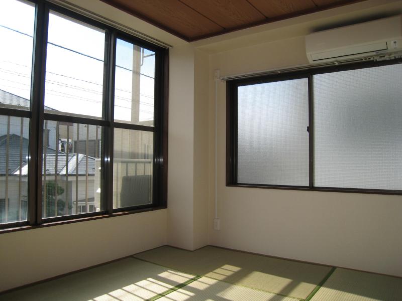 Living and room