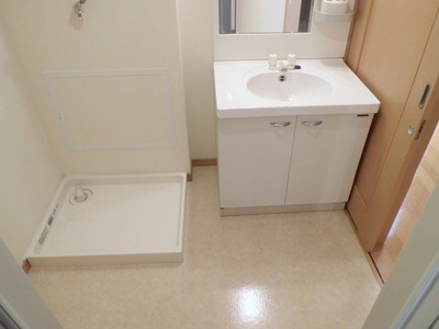 Washroom. Washroom