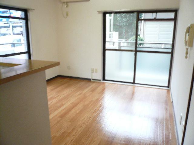 Living and room