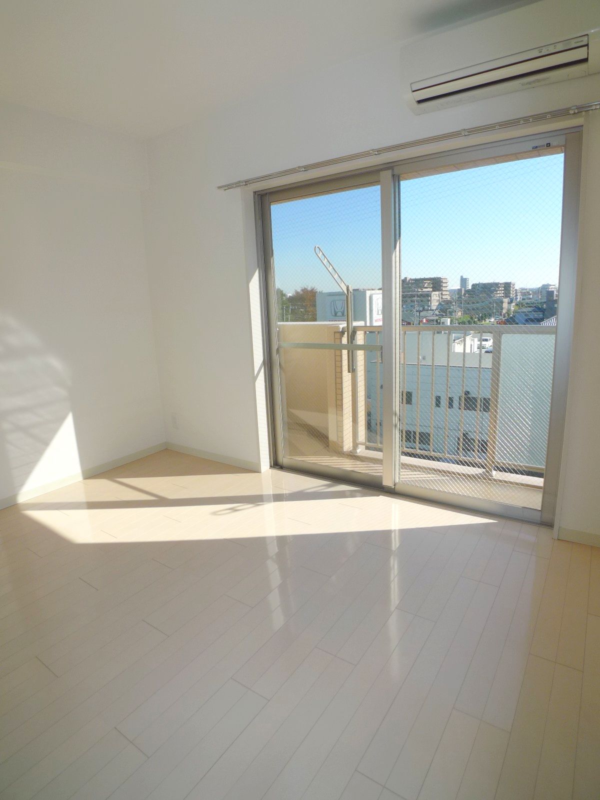 Living and room